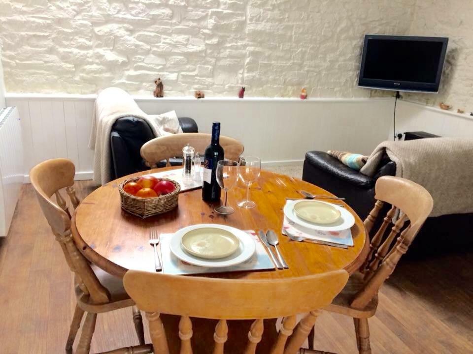 Cwmtwrch Cottageカーマーゼン エクステリア 写真